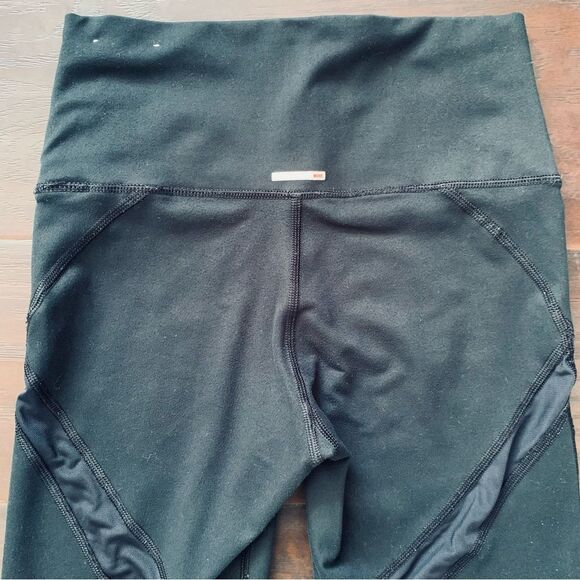 aerie Black Mesh High-Rise/Waisted Cropped 23" Leggings | Size: S - Picture 7 of 12